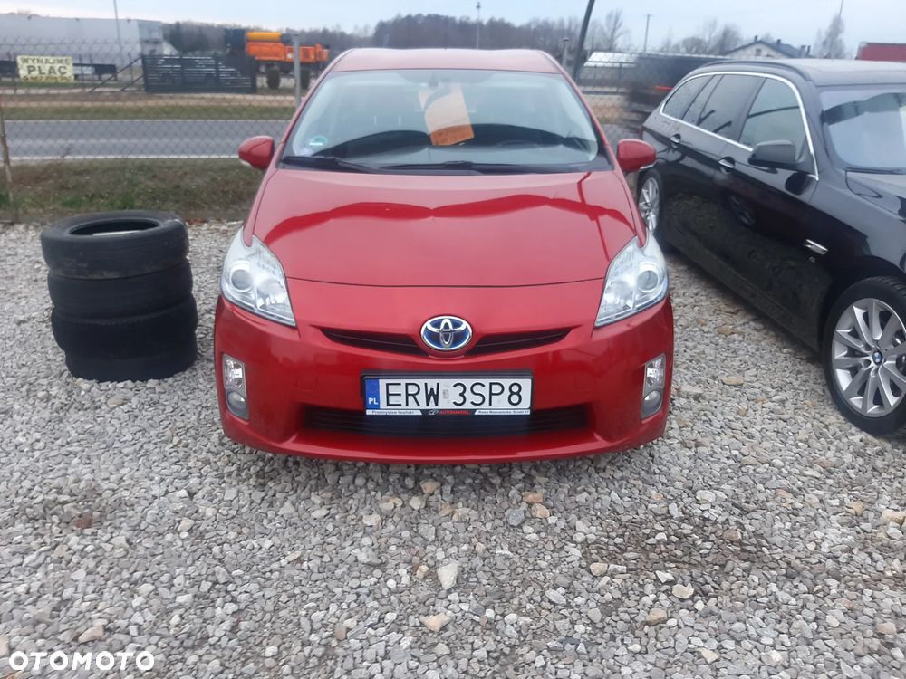 Toyota Prius (Hybrid) Executive - 3