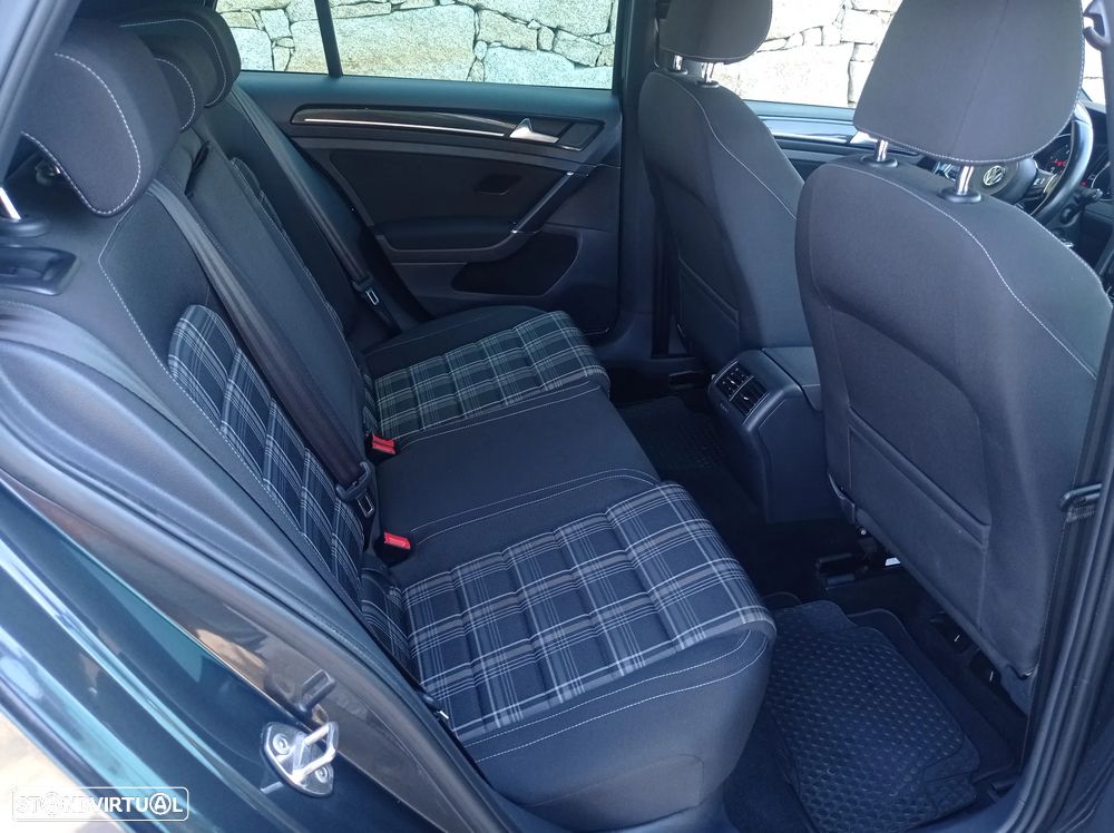 VW Golf GTD BlueMotion - 14