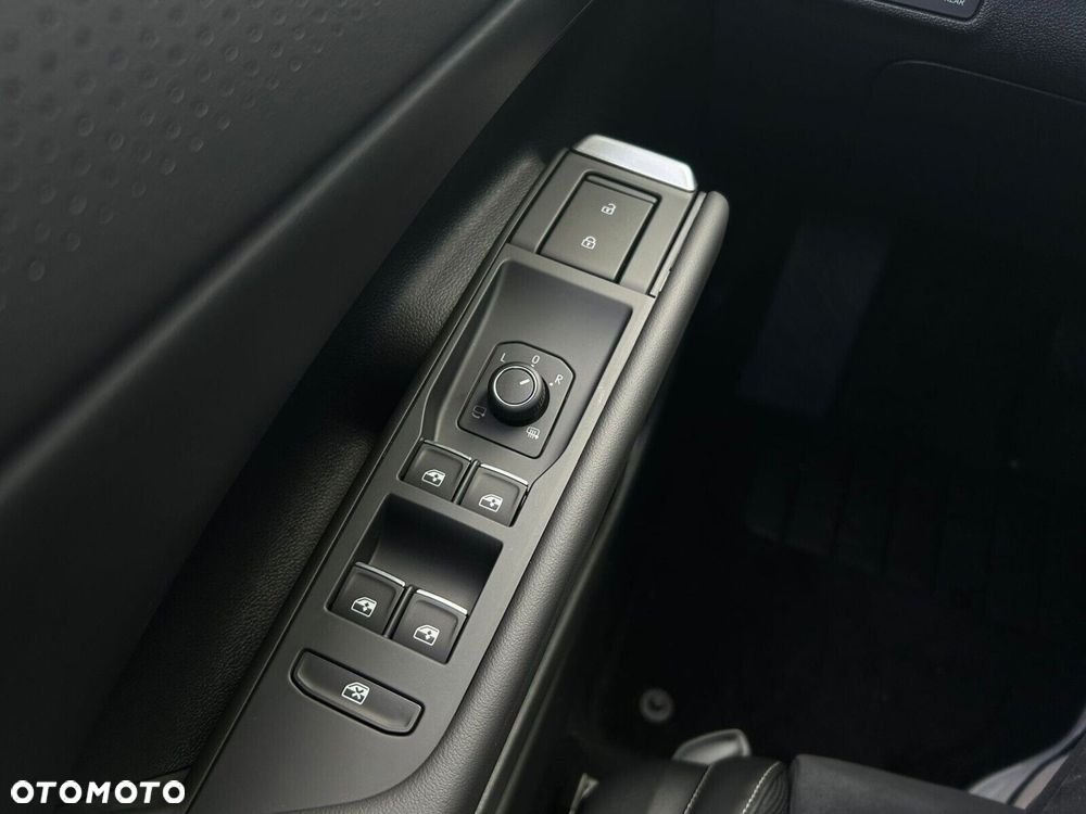 Volkswagen T-Roc - 22