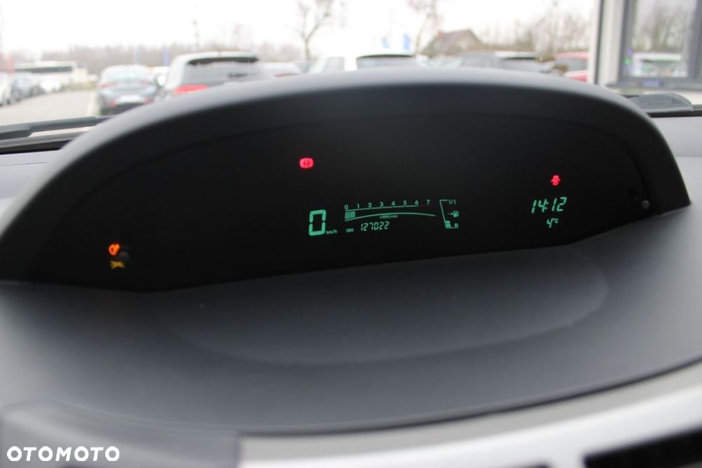 Toyota Yaris - 36