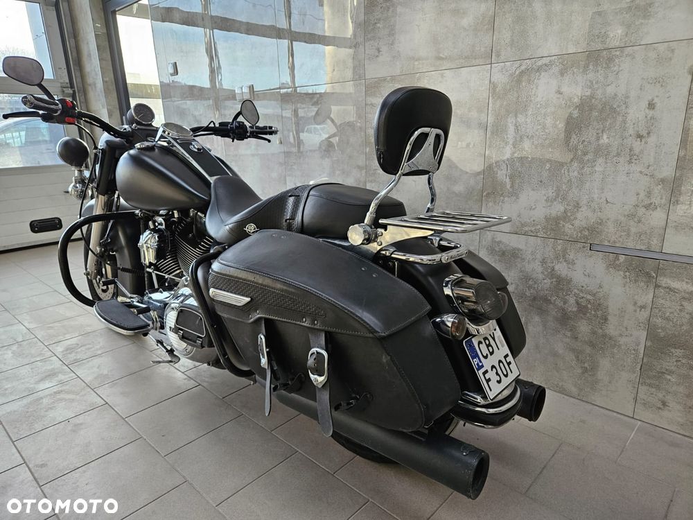 Harley-Davidson Touring Road King - 4