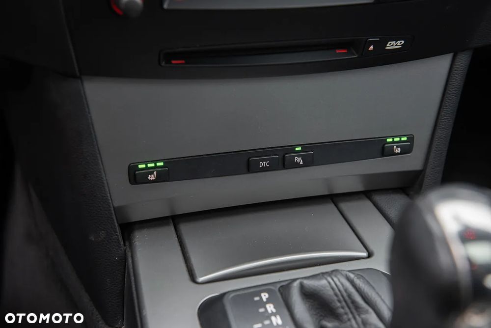 BMW Seria 5 525i - 25