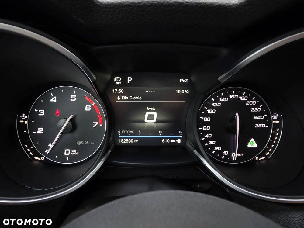 Alfa Romeo Stelvio 2.0 Turbo 16V AT8-Q4 First Edition - 38