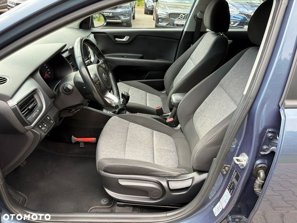 Kia Stonic - 11