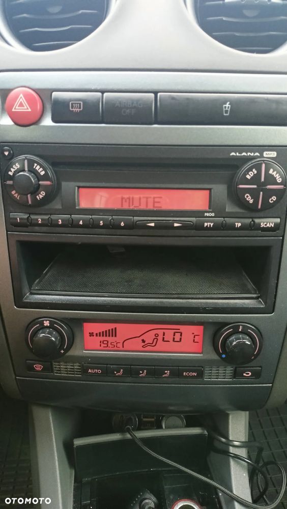 Seat Ibiza 1.4 16V Reference - 7