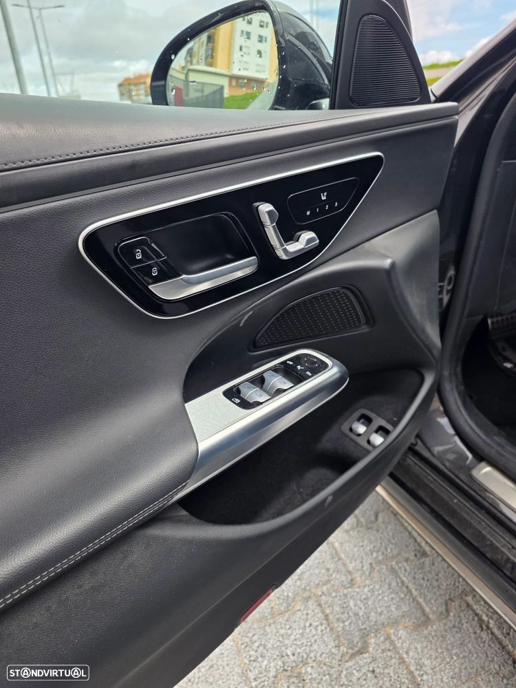 Mercedes-Benz E 300 - 30