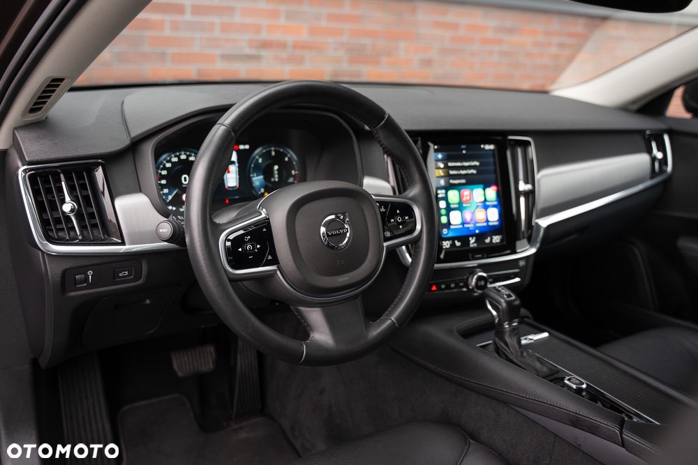 Volvo V90 D3 Geartronic Momentum Pro - 23