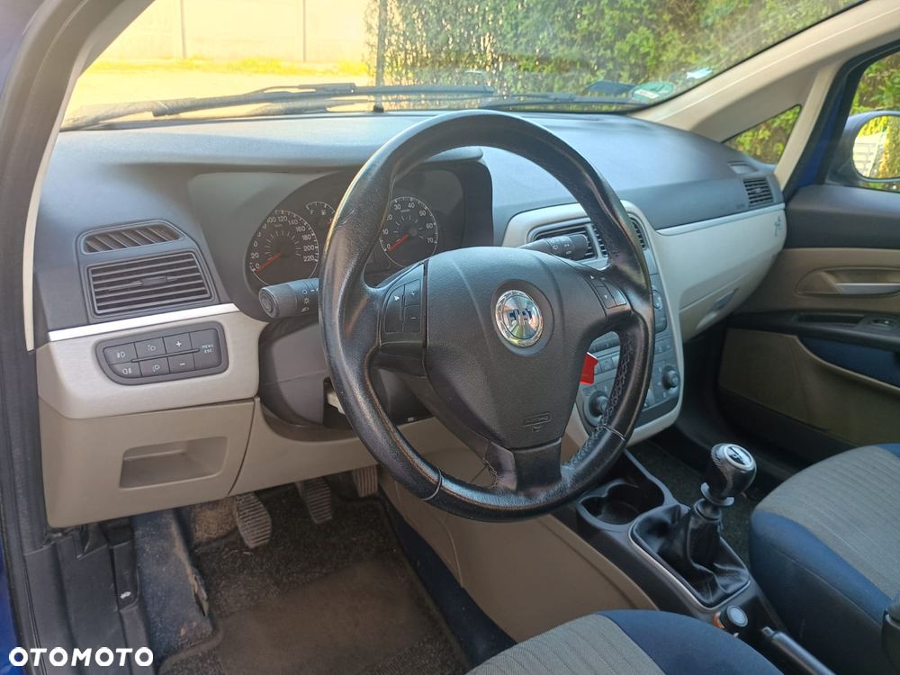 Fiat Grande Punto 1.3 Multijet 16V Dynamic - 26