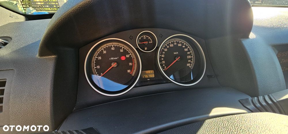 Opel Astra 1.8 Cosmo - 11