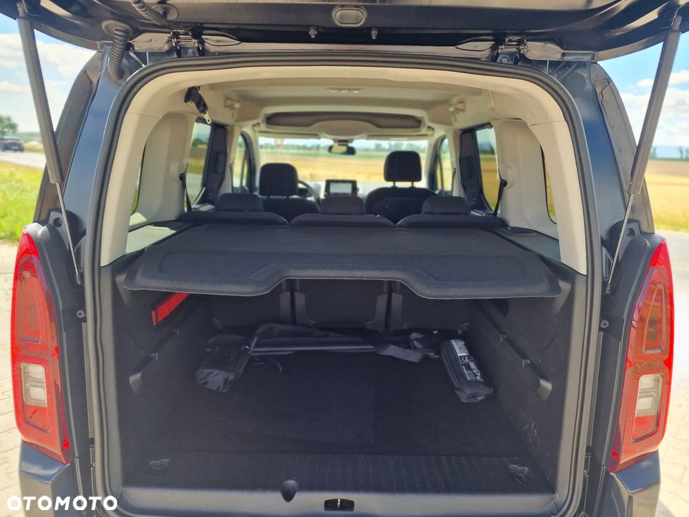 Opel Combo 1.5 D Automatik GS - 19