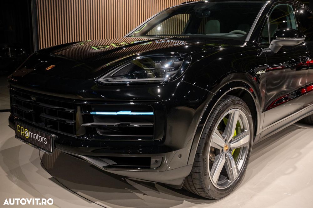 Porsche Cayenne S E-Hybrid - 2