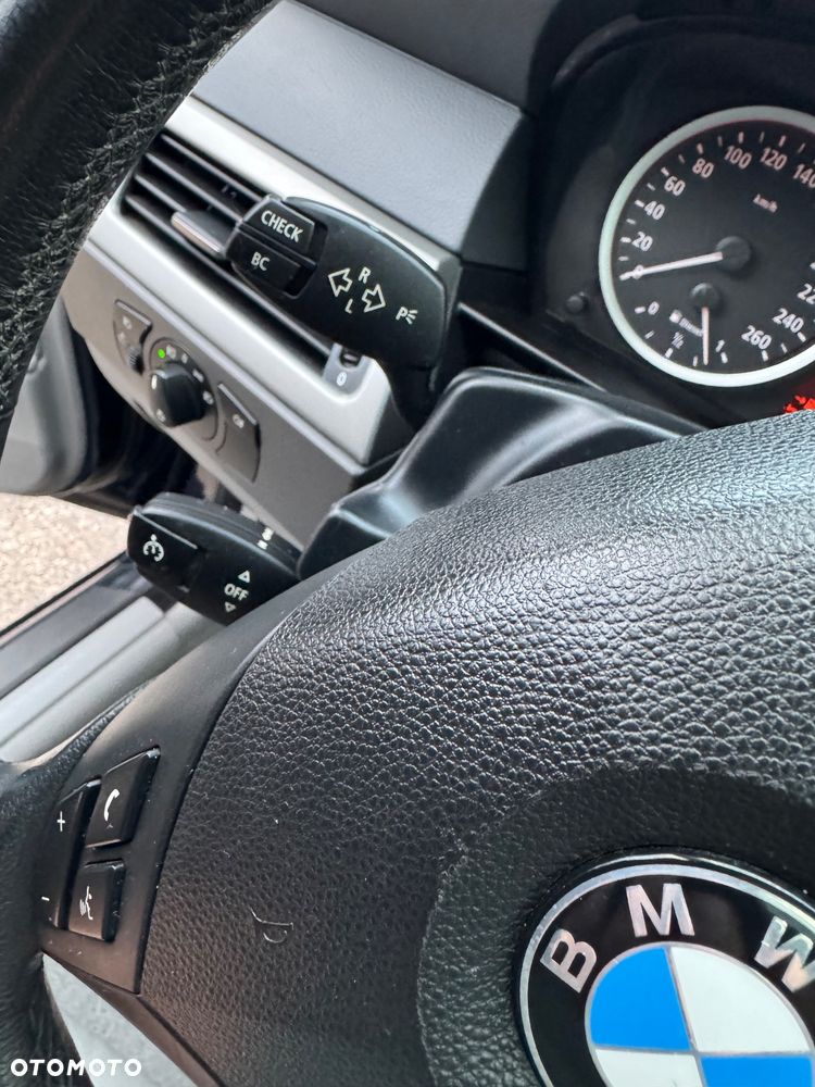 BMW Seria 5 530xd - 24