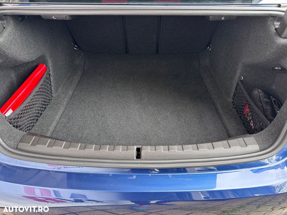 BMW Seria 3 320i AT - 25