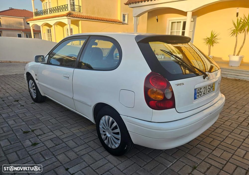 Toyota Corolla Starvan 2.0 D-4D - IVA Dedutível - 4