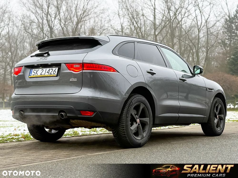 Jaguar F-Pace - 5