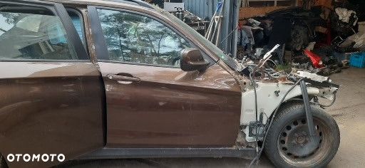 Bmw X1 E84 b09 Marrakeschbraun metallic Drzwi prawe Przód Tył .  Lusterko PRAWE  Klapka wlewu paliwa Mechanizm wycieraczek Bmw x1 e84 Europa 4877157 64210 312992465-01 - 3