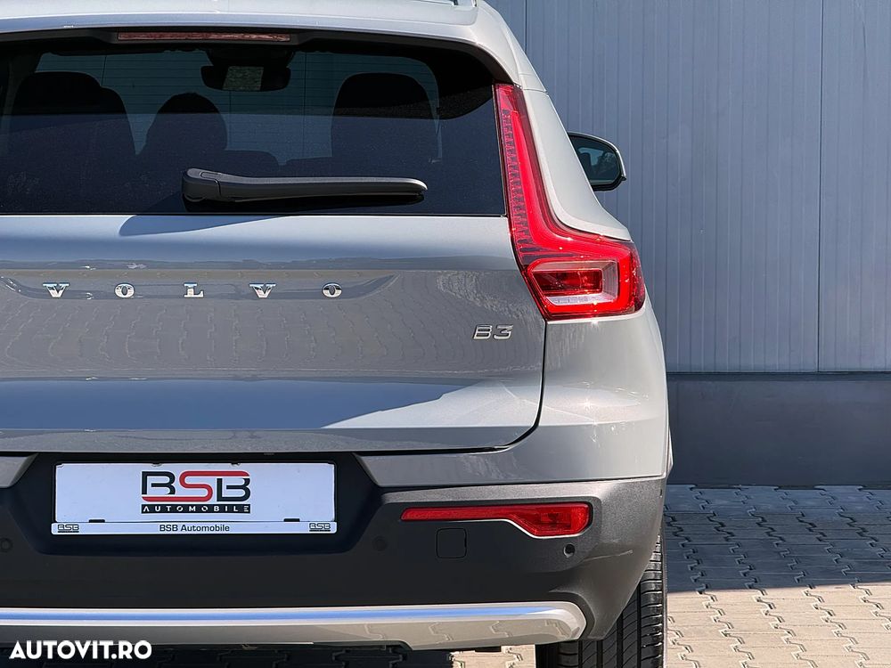 Volvo XC 40 B3 B DKG Plus Bright - 38