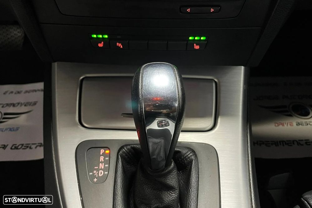 BMW 320 d Coupe Auto - 38