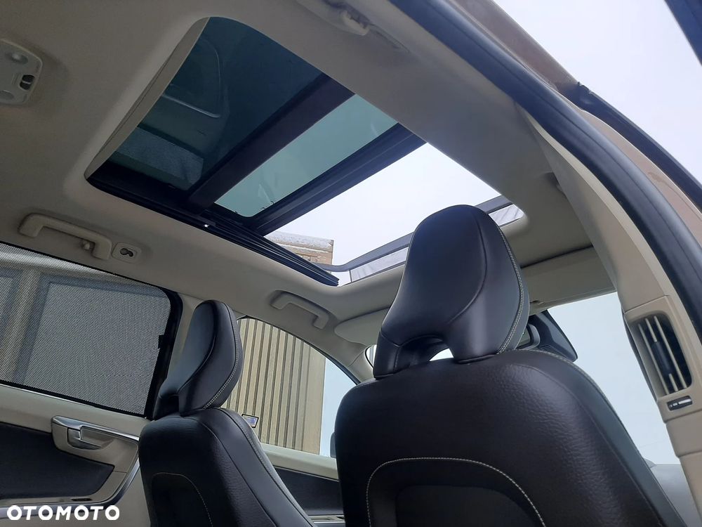 Volvo XC 60 2.4D Summum - 18