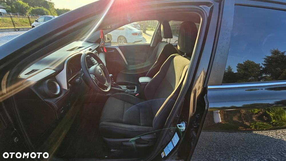 Toyota RAV4 - 10