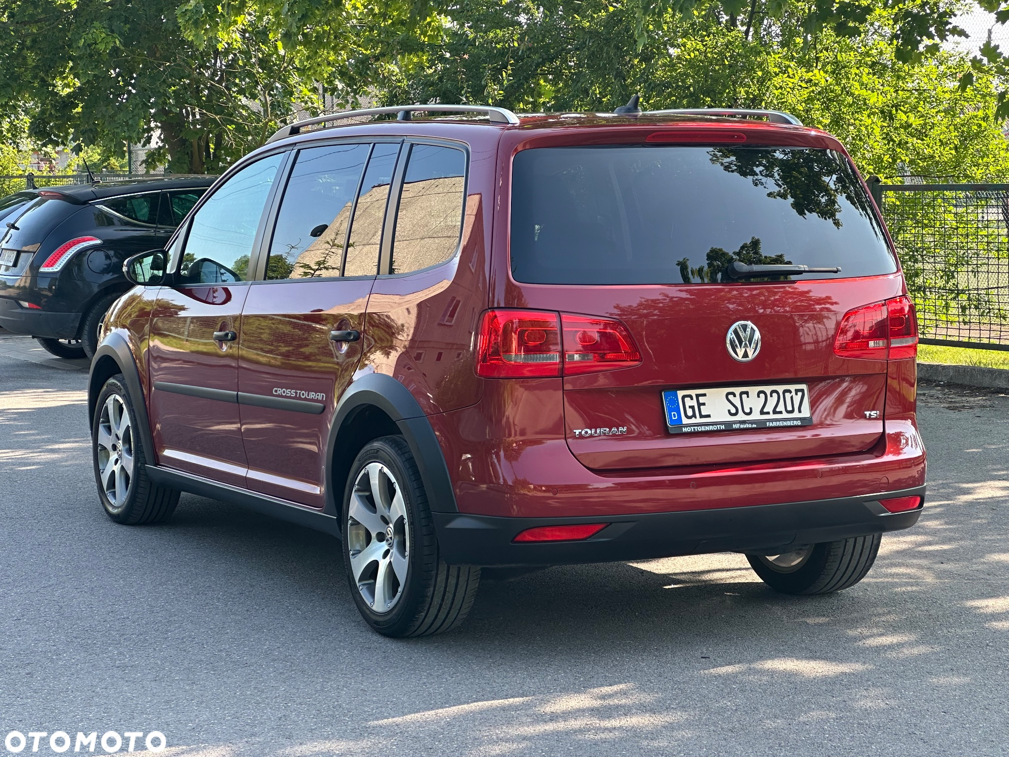 Volkswagen Touran 1.4 TSI Cross - 24
