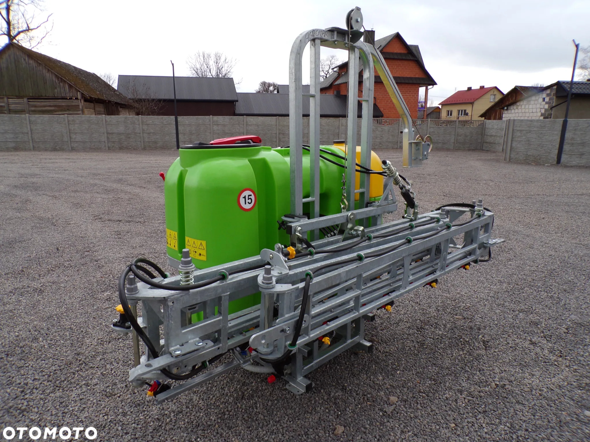 Opryskiwacz zawieszany TOLMET 300-1200l zawieszany / stabilizacja hydrauliczna / potrójna oprawa rozpylaczy RSM/ zawór stałociśnieniowy OD RĘKI - 6