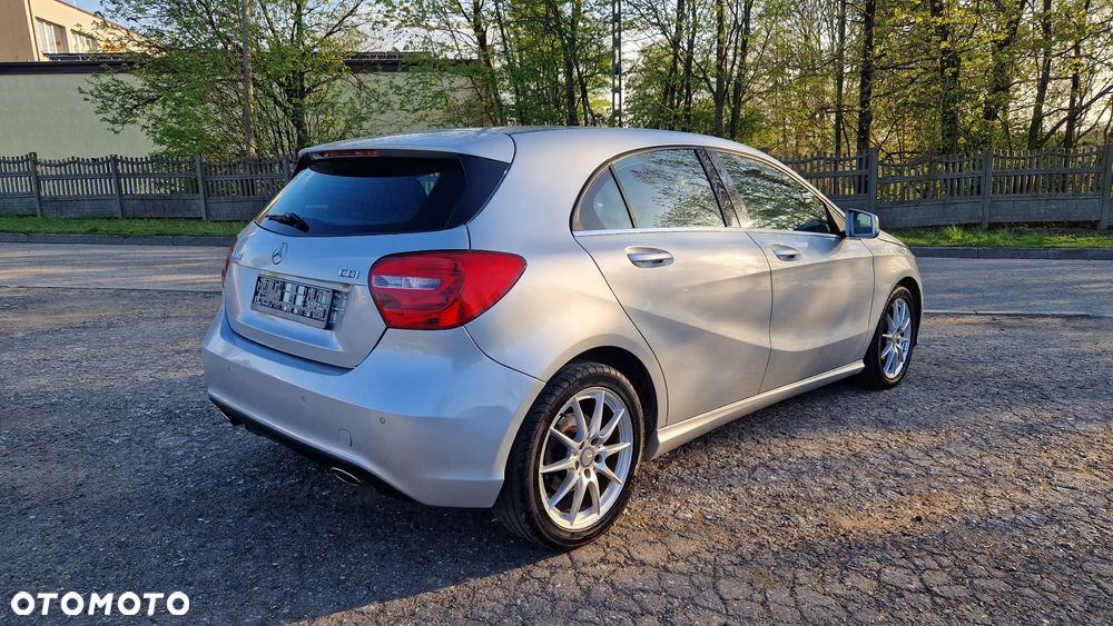 Mercedes-Benz Klasa A 180 CDI (BlueEFFICIENCY) Style - 4