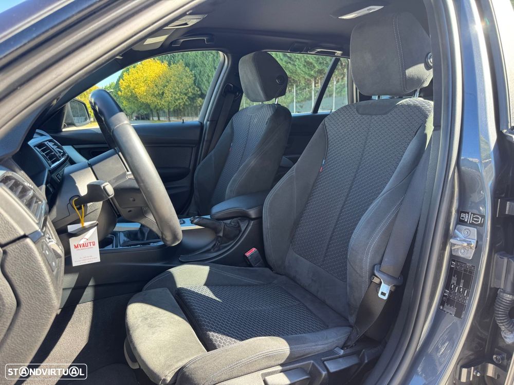 BMW 318 d Pack M - 11