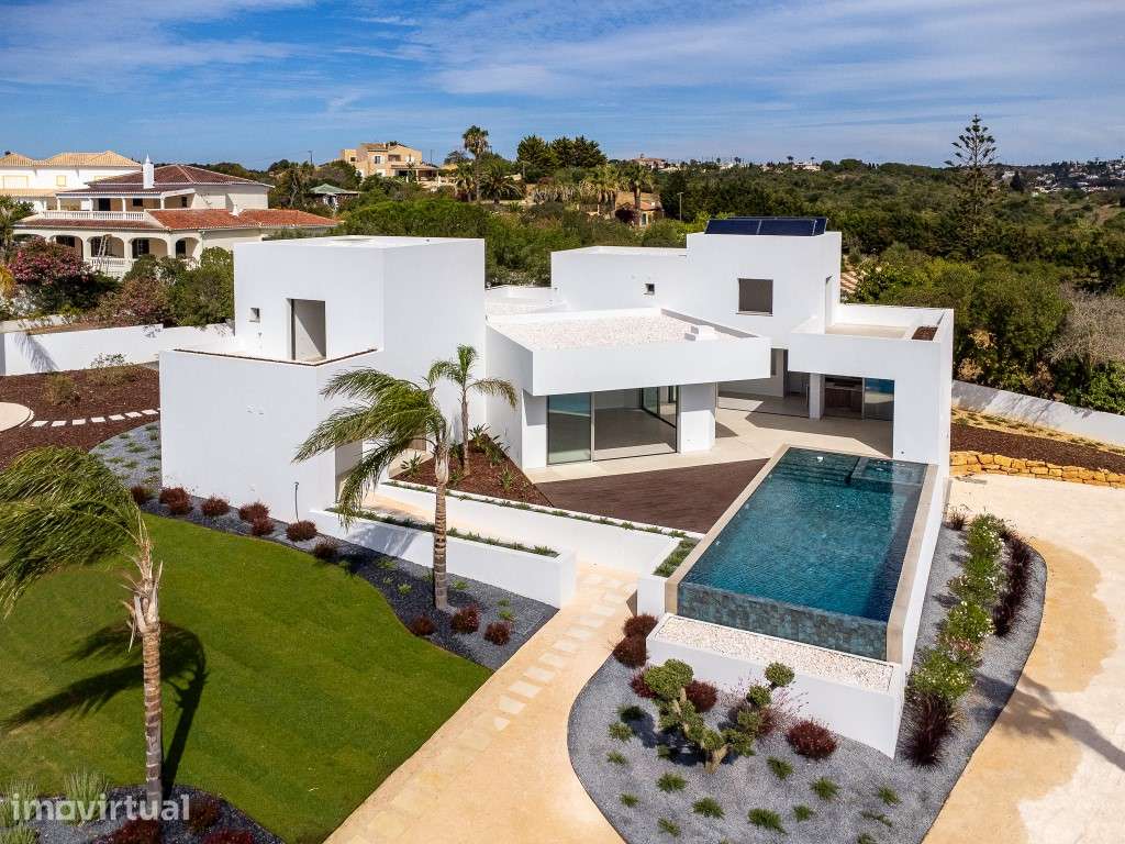 Moradia de Luxo em Lagos perto da praia e dos campos de golfe - Grande imagem: 2/57