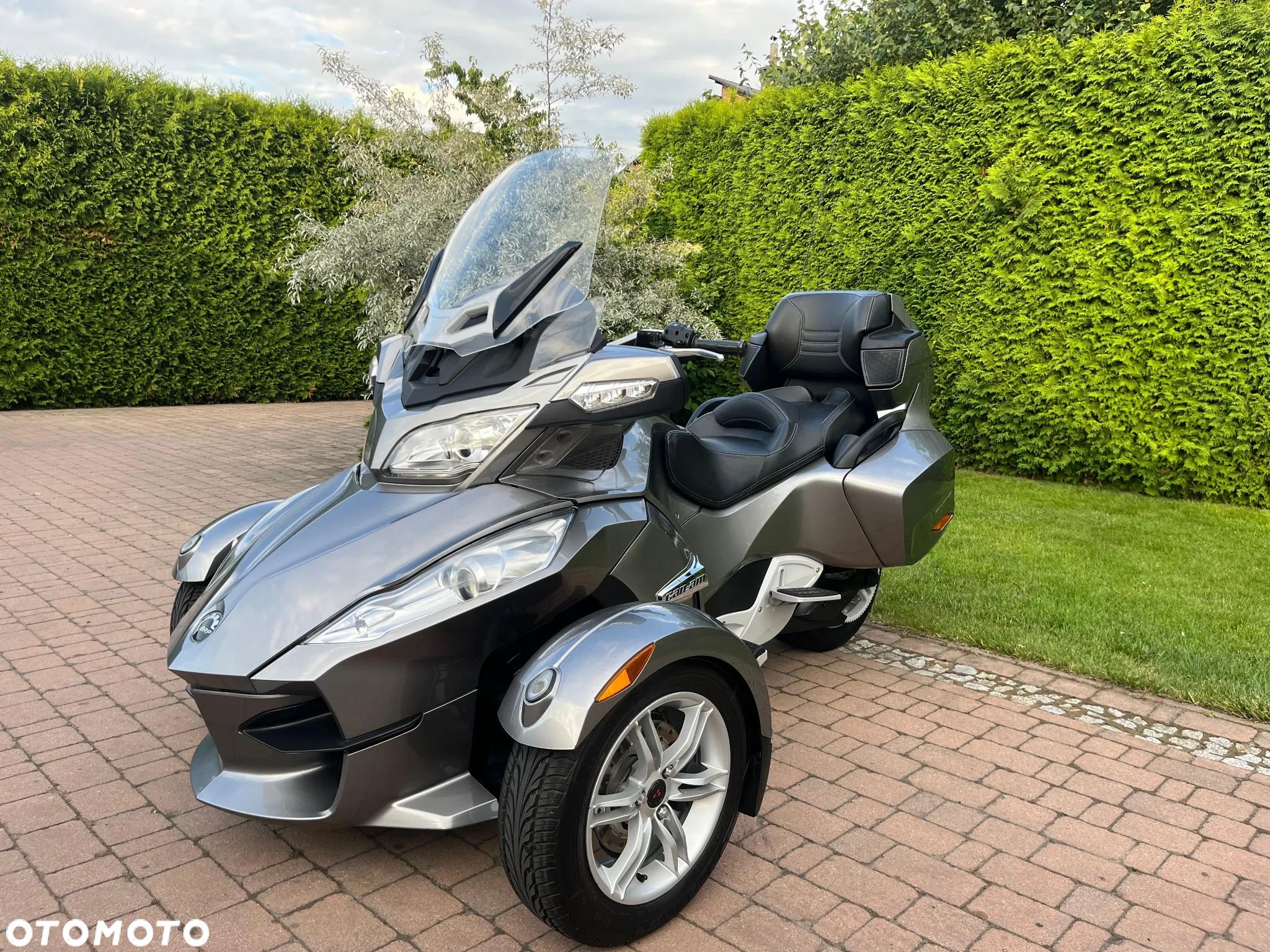 Can-Am Spyder - 1