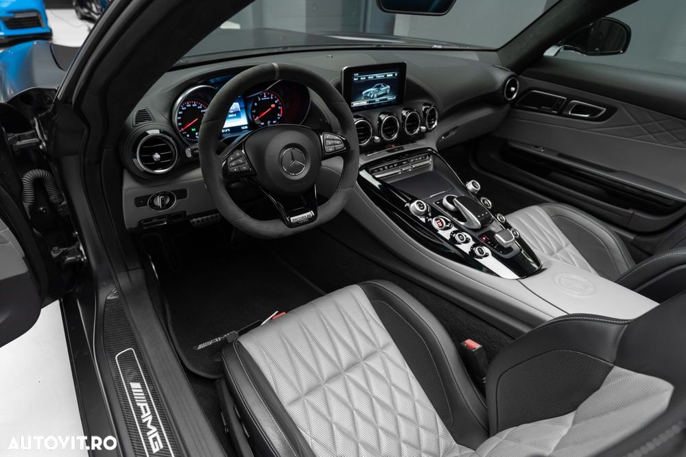 Mercedes-Benz AMG GT - 14