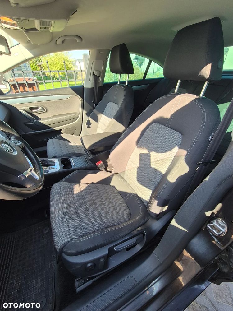 Volkswagen Passat CC - 12