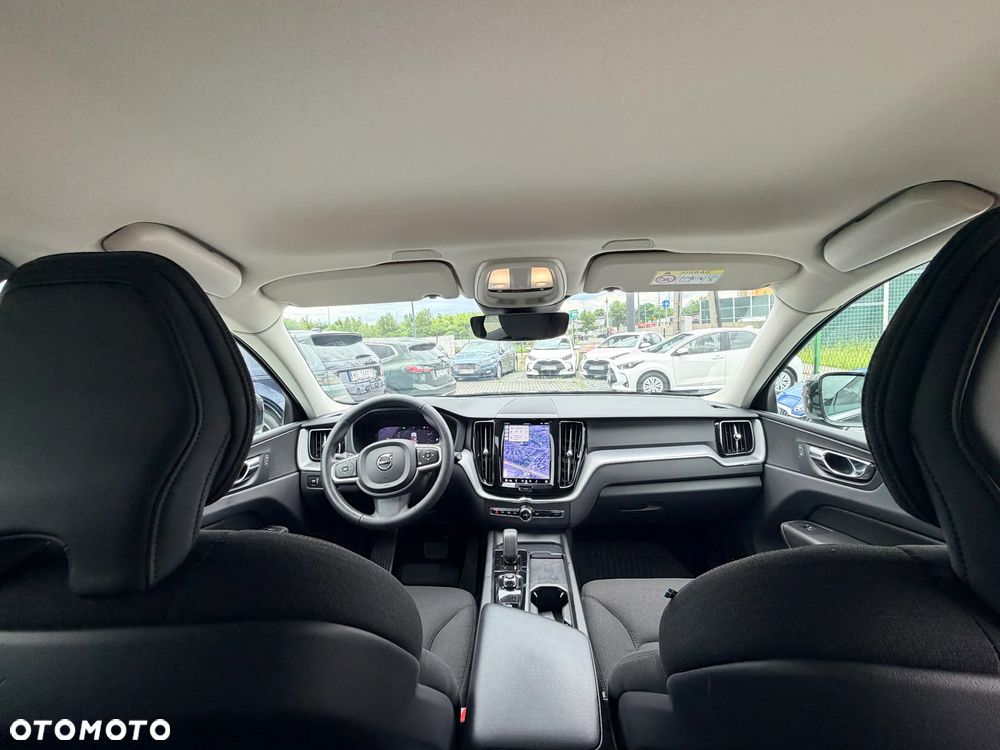 Volvo XC 60 B4 D AWD Momentum Pro - 18