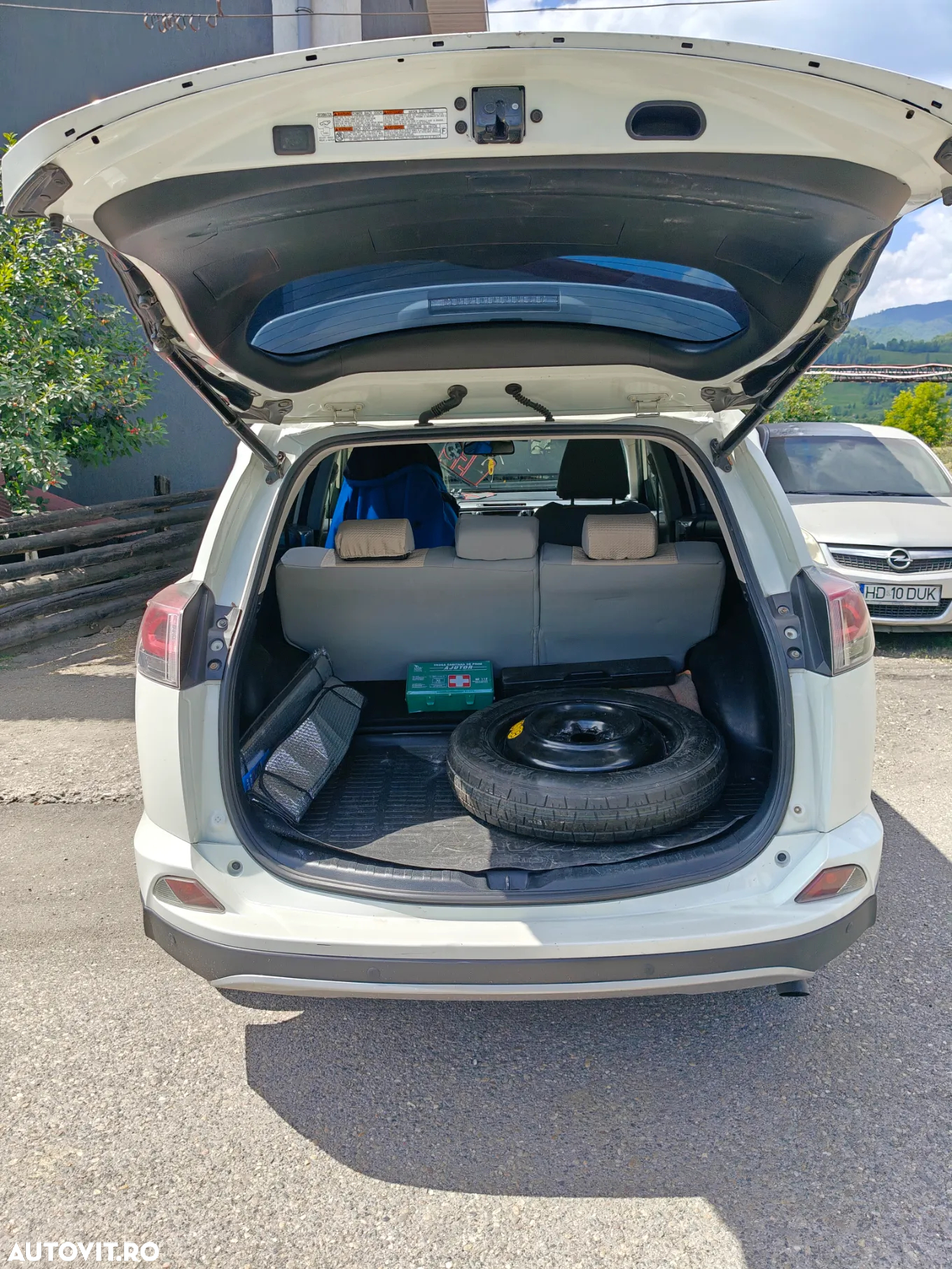 Toyota RAV4 - 11