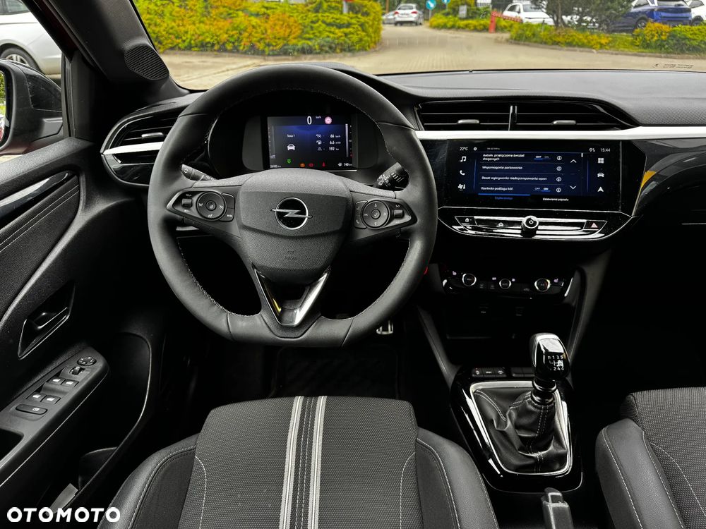 Opel Corsa 1.2 GS S&S - 8