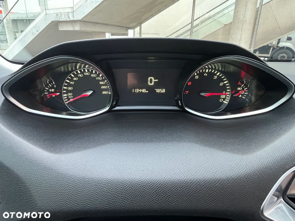Peugeot 308 - 18