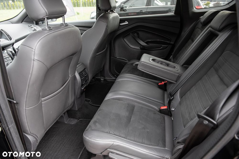 Ford Kuga 2.0 TDCi 4x4 ST-Line - 19