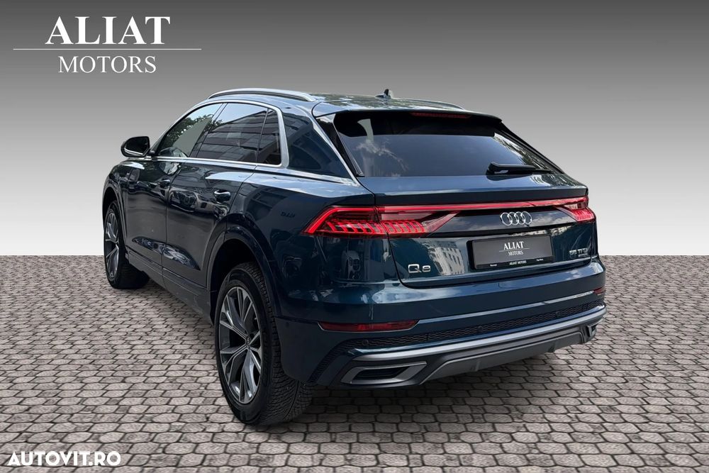 Audi Q8 - 8