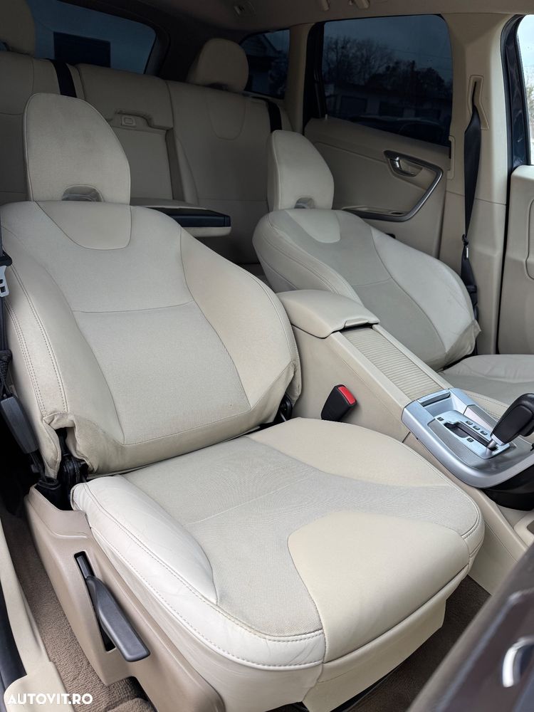 Volvo XC 60 2.4D AWD Aut. Summum - 16