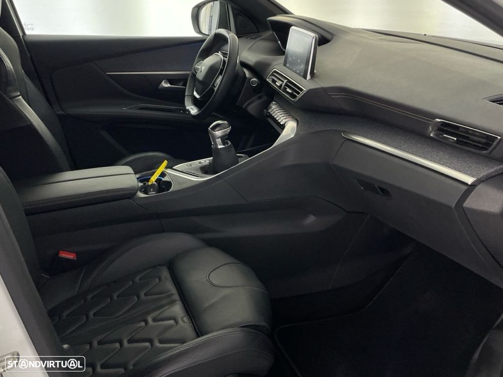 Peugeot 3008 1.2 PureTech GT Line - 22