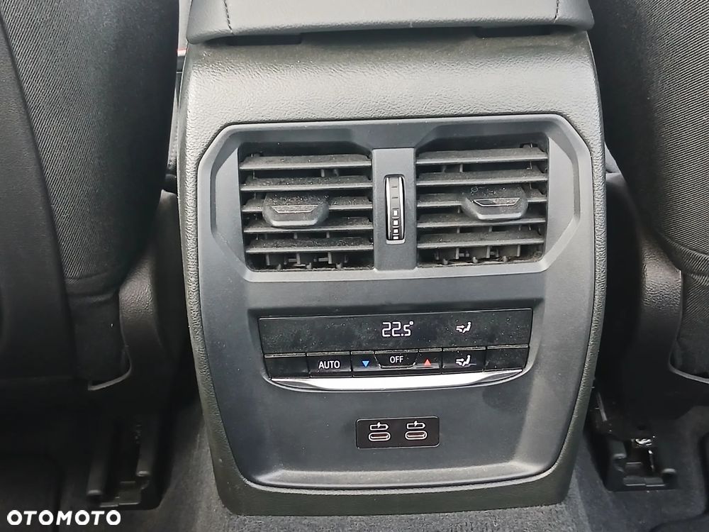 BMW Seria 3 318i - 15