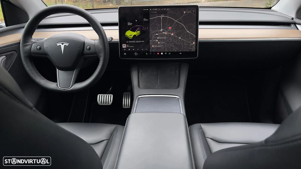 Tesla Model Y Performance Dual Motor AWD - 26