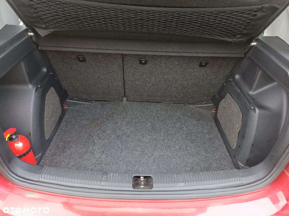 Skoda Fabia 1.4 16V Ambiente - 36