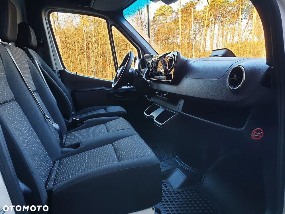 Mercedes-Benz SPRINTER 317 - 20