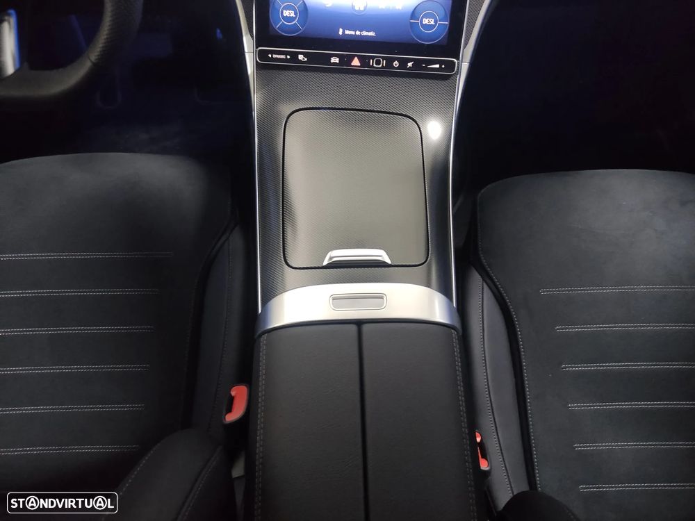 Mercedes-Benz C 300 d AMG Line - 12