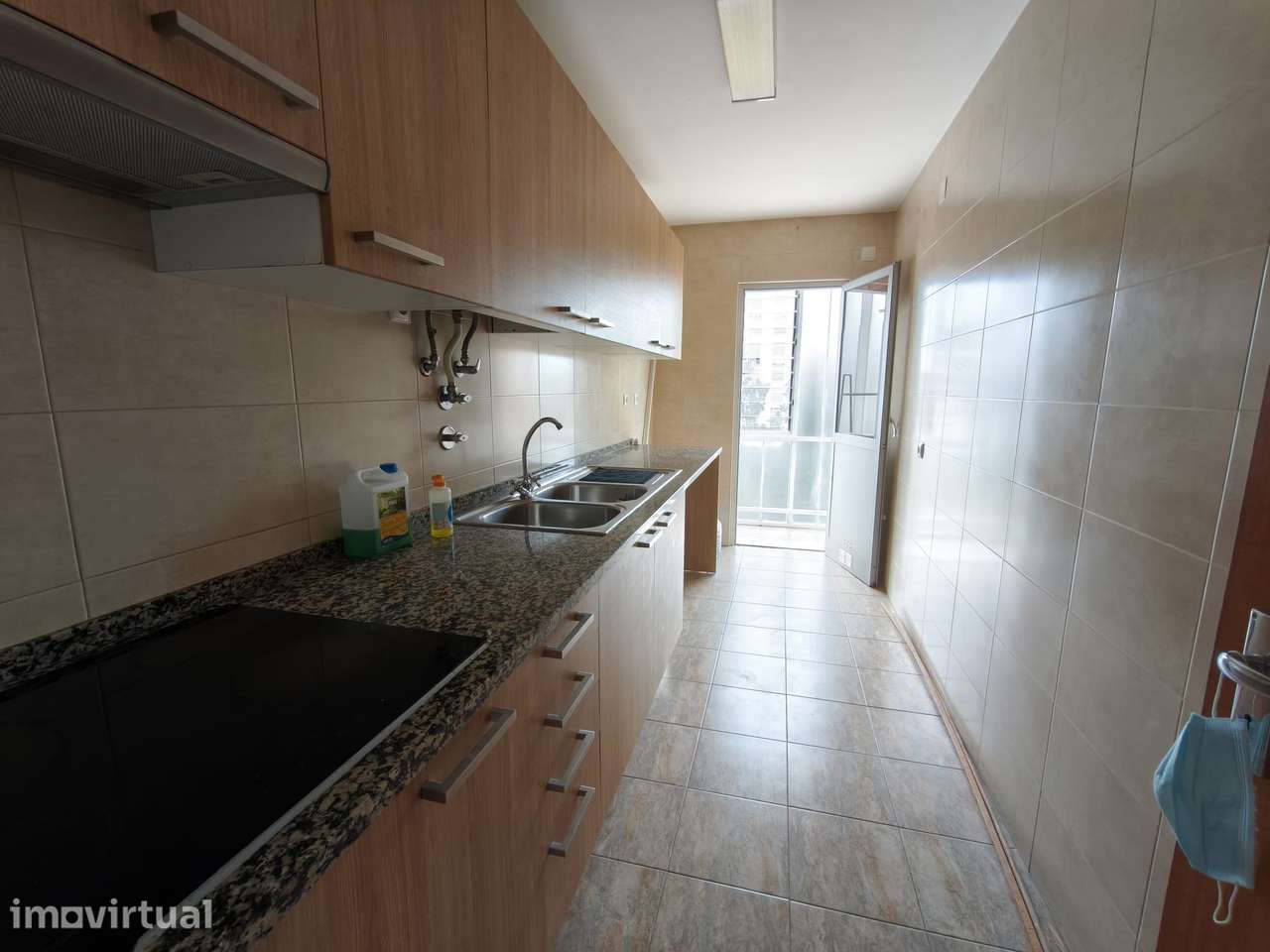 Apartamento T2 à venda na Praceta Bento Moura - Grande imagem: 3/10