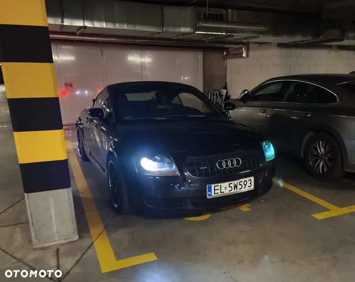 Audi TT Coupé 1.8T Quattro - 8