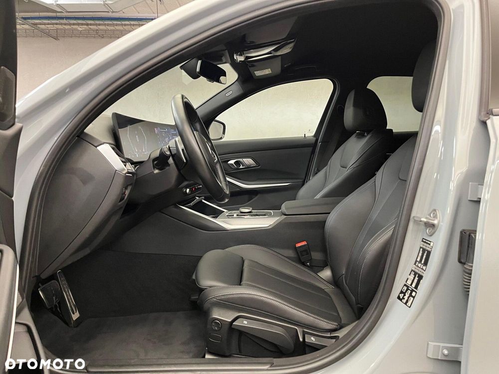 BMW Seria 3 320d xDrive M Sport sport - 16