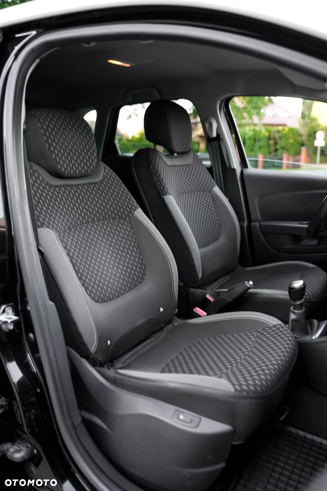 Renault Captur - 25