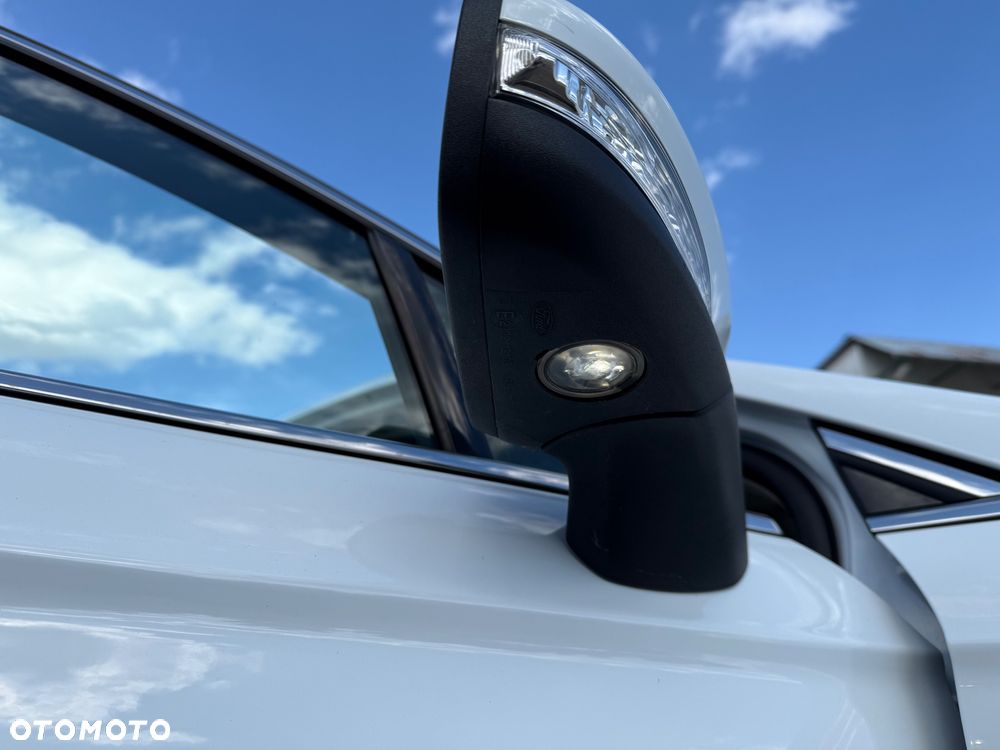 Ford Mondeo 2.0 EcoBlue Titanium - 17